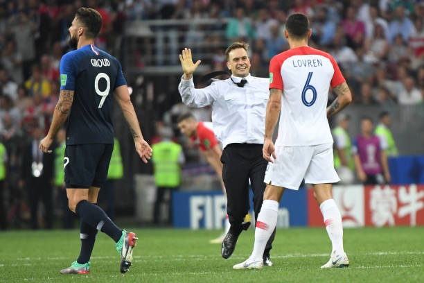 0岁右后卫 0岁右后卫